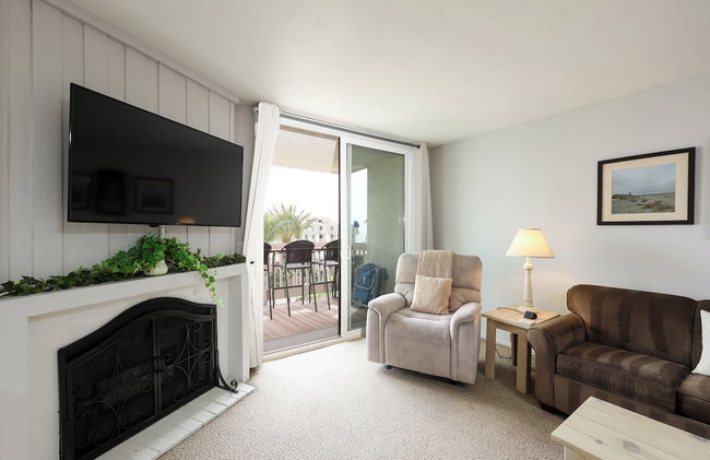 Oceanside Beach Condos - Photo 64