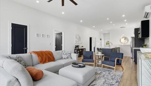 Expansive Deck, Private Dock, Boat Slip and Stunning Views - Foto 3