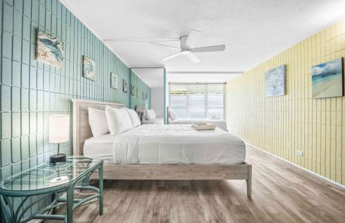 Beautiful Beachfront Condo - Photo 15