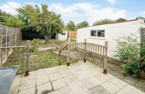 Lovely 3 bed house in Feltham - Foto 9