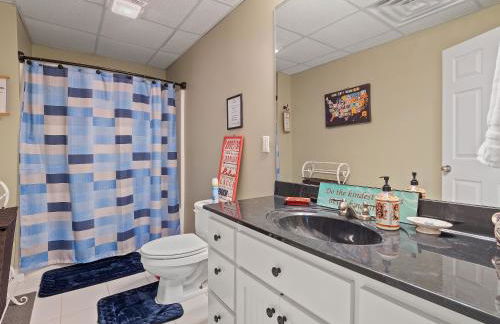 Blue Door - Entertainment Area Downstairs With A Pool Table - Foto 11