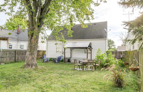 2 Blocks to Main St Walkable Beech Grove Home! - Foto 2