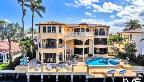 Villa Rhodes Palatial Waterfront Beach Estate - Photo 2