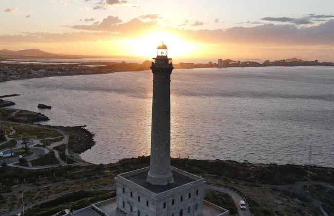 Outstanding 2 bed Apartment With Rooftop sea Views - Foto 30