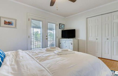 Milton Waterfront Home with Dock & Outdoor Kitchen - Foto 6