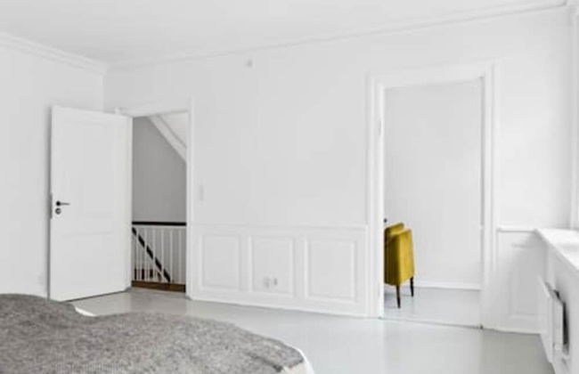 Three-story House Four Rooms - Photo 5