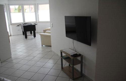 Großzügiges Erdgeschoßapartment mit Balkon und eigenen kostenlosen Parkplatz - Foto 11