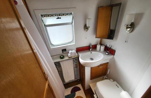 Cosy Canal Boat in Little Venice for Family & Friends - Photo 10