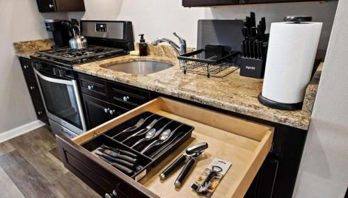 A Trendy Escape close to Downtown Peoria - Foto 4