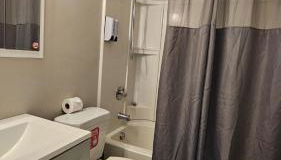 Gorgeous 3BR Home with Backyard - Foto 5