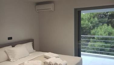 VARKIZA VIEW APARTMENT - Photo 5