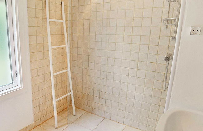 Modern Holiday Home Near Nibe With Terrace - Foto 12