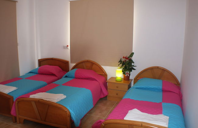 Lovely 7 Bedroom Villa !! - Photo 12