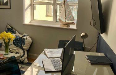 'Shorebird' central apartment, sea views & parking - Foto 12