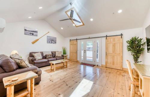 #4 Cottage Like Suite with Private Hot Tub - Foto 11