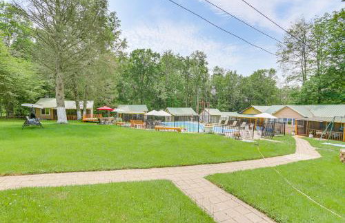 5 Mi to Marina and Raceways Mongaup Valley Retreat! - Foto 22