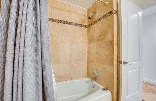 Hot Tub and Sauna Home 8 Mi to Downtown Tacoma! - Foto 19