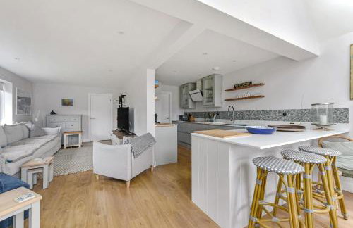 East Winds, West Wittering - Photo 10