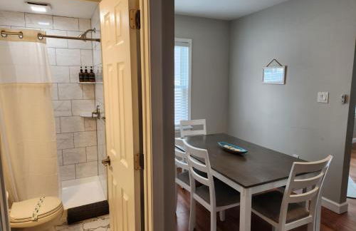 Salt Life Retreat Unit A-2BR/2BA, Heart of Margate - Foto 44