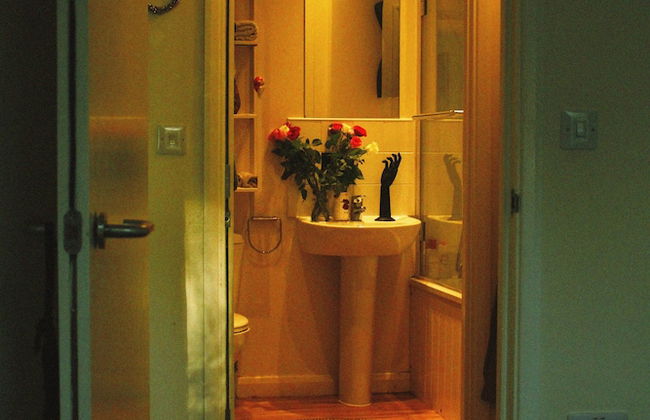 London Gem - Chic Apartment Retreat - Photo 8