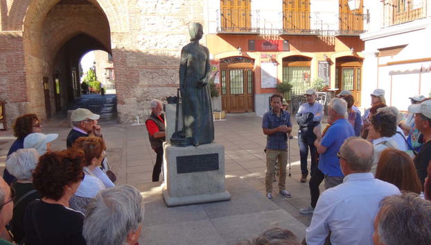 Monumento a Isabel la Católica