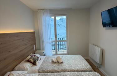 Apartamentos Pirineos Rent - Photo 38