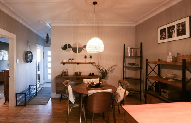 The Authentic and Charming Montrealer - Foto 21