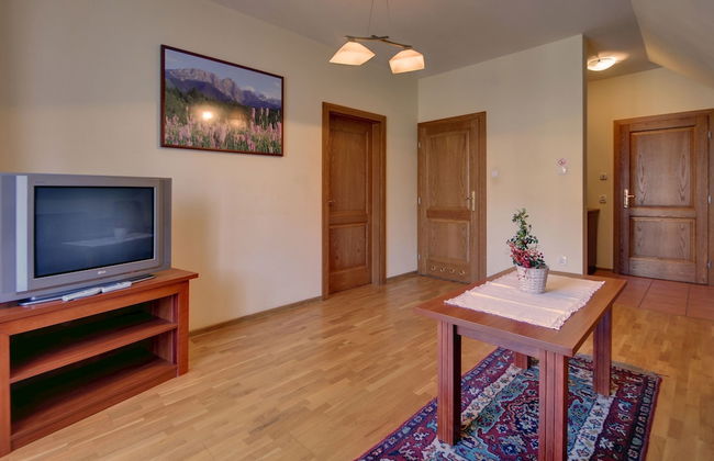 Willa Serafin - Photo 47