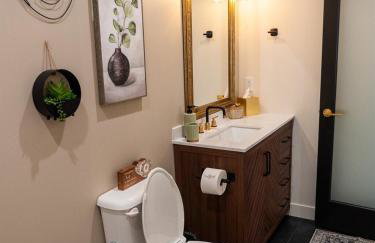 Downtown Boise Sunset Ave Romantic Private Suite - Photo 35