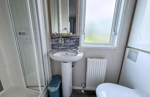 Stunning Caravan With Large Decking At California Cliffs In Norfolk Ref 50001Oc - Foto 17