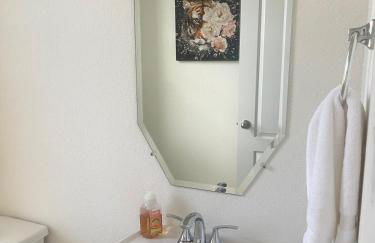 Vees Oasis Home away from Home! - Foto 12