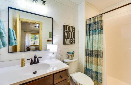 Lake Days, Links and Trails! Danbury Cottage - Foto 9