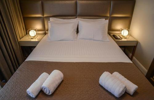 L-Suites - Photo 24