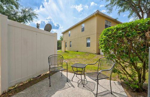 Comfy Townhome Minutes from Disney - Photo 37