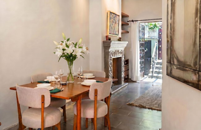 Casa Esperanza, 2BR Designer Charm + Rooftop Views - Photo 20