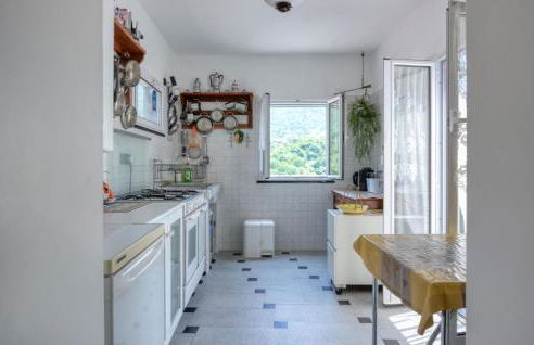 2 Bedroom Nice Apartment In Moneglia - Foto 3