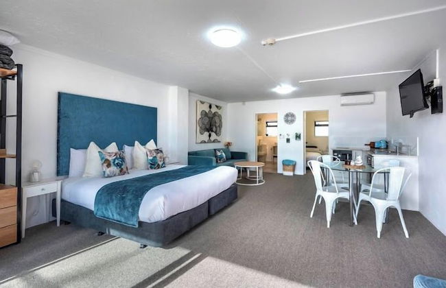 Orewa Beachcomber - Photo 13