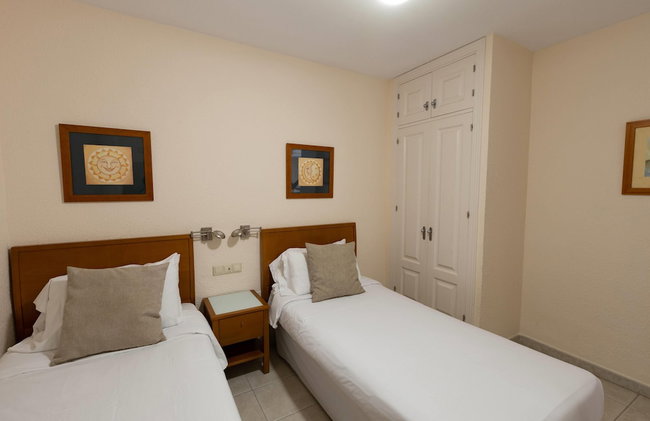Ramada Hotel & Suites by Wyndham Costa del Sol - Foto 125
