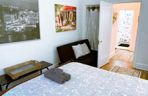 (53.1N) Walk to Forest Park in Comfort! - Foto 15