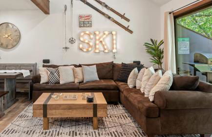 The Bear's Den by Avantstay Prime Location, Renovated w/ Movie & Game Room - Foto 18