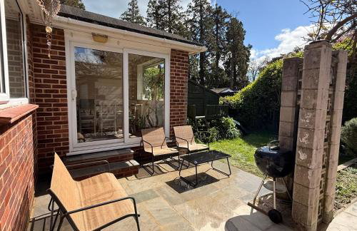 Beach Bungalow - Photo 1