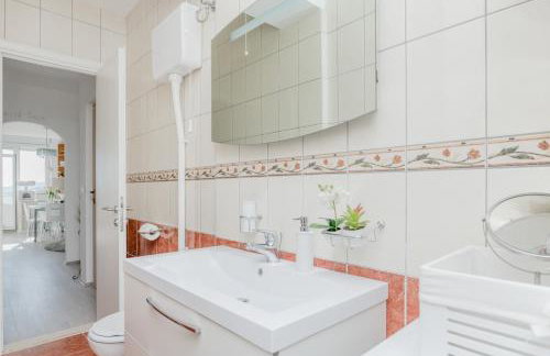 Homey apartment with a view - Foto 17