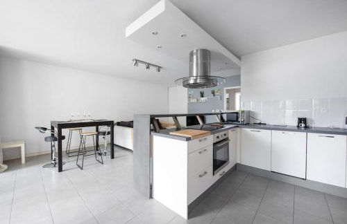 T3 Terrasse + parking - proche Aéroport et MEET - Foto 14