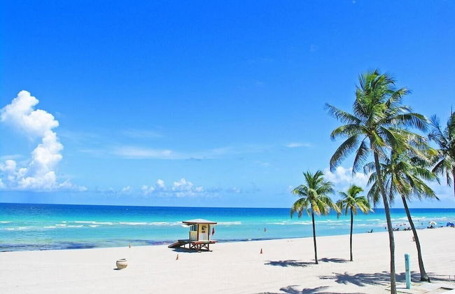 Lovely Studio/bath, Hallandale Beach, Walk to the Beach! Pool & Free Parking! - Foto 11