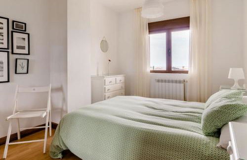 Casa de Las Flores - Apartamento con jardín privado frente a la Playa de Comillas - Foto 6