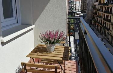 Belle Egia - Foto 32