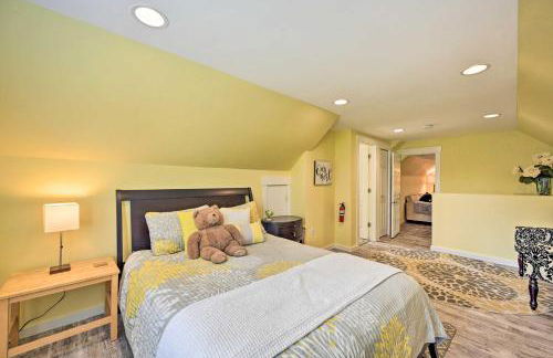 Near I-405 and 1 Mi to Dtwn! Kirkland Family Home - Foto 26