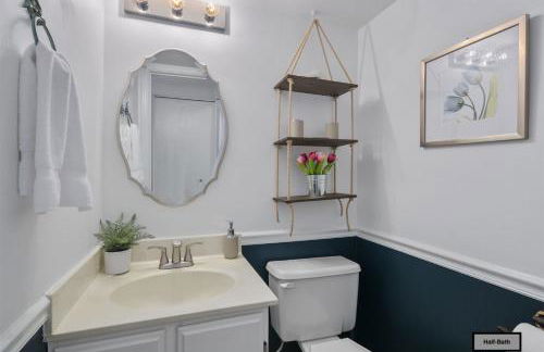 Luxury Sterling townhome - Private, Self checkin - Foto 13