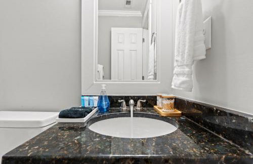 Garden City Hideaway Cozy home near Ft Eisenhower - Photo 23