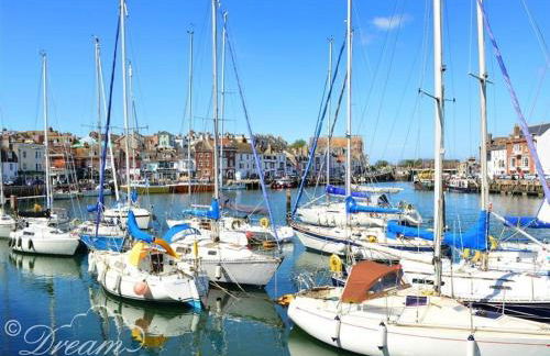 Fossil Barn - Photo 17